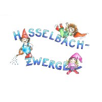 Logo der Kita Altenhaßlau, zeigt Zwerge auf dem Schriftzug "Hasselbachzwerge"