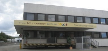 Außenaufnahme der Montessori Schule Main-Kinzig