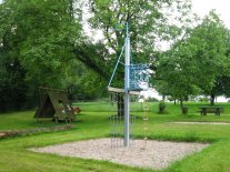 Spielplatz in Lützelhausen mit Kletterturm "Schiffsmast"