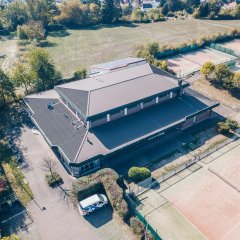 Drohnenaufnahme der Turnhalle in Lützelhausen