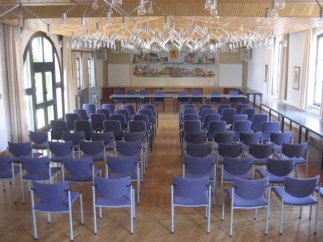 Bestuhlter Sall in der Zehntscheune