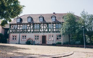 Das Rathaus von Linsengericht im sanierten Fachwerkgebäude